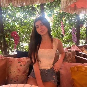 Meet your Posher, Emmalene